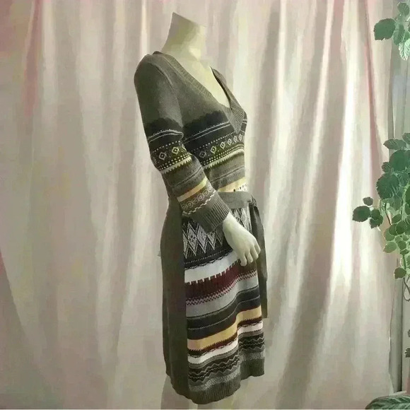 V- neck Fair Isle Sweater  Dress - Picture 2 of 3